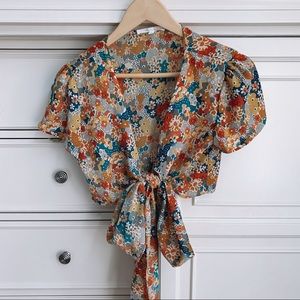 Tie around Top